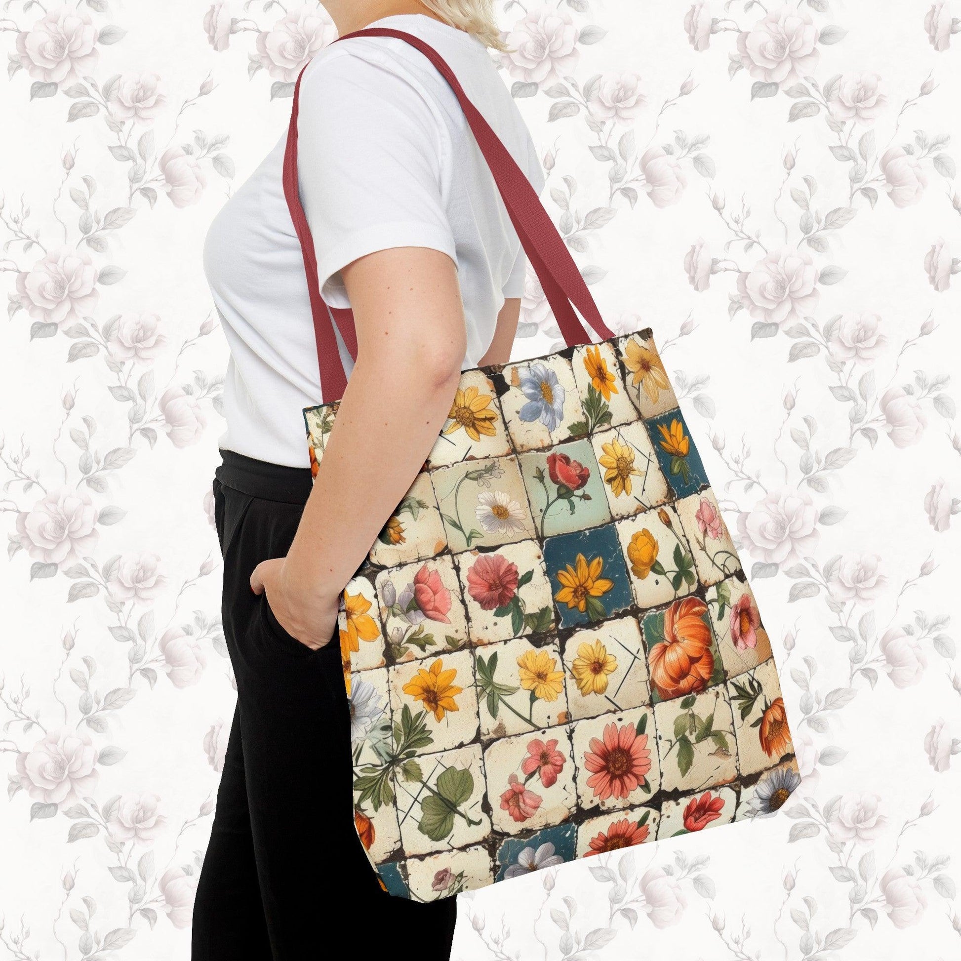 Cottagecore Floral Print Tote Bag - Quilted Patchwork Design - Cottage Garden Decor